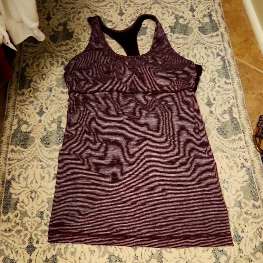Lululemon Women's Tanktop with Bra 8